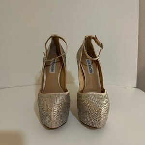 Steve Madden Shimmering Silver Heels